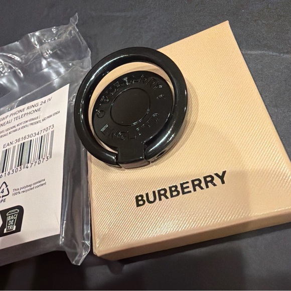 Burberry Phone ring - Picture 3 of 8